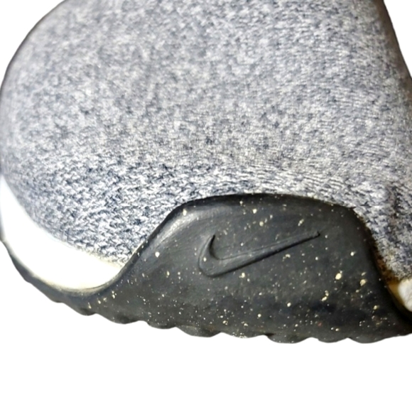 NIKE Women's Air Training Shoe - Picture 6 of 11